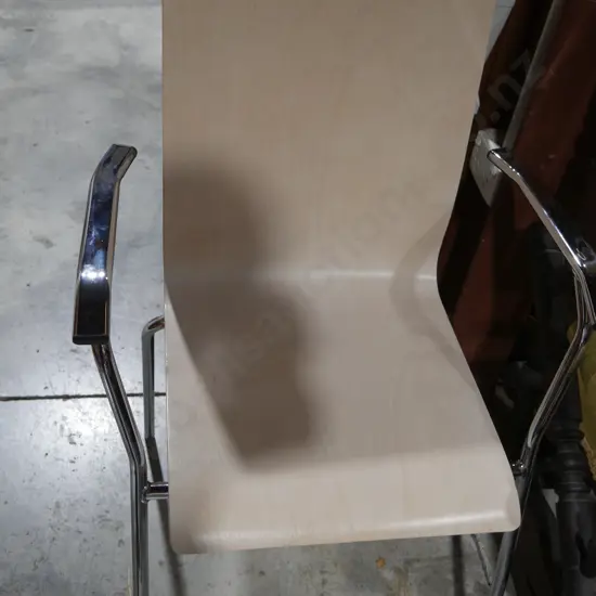 Dining chair