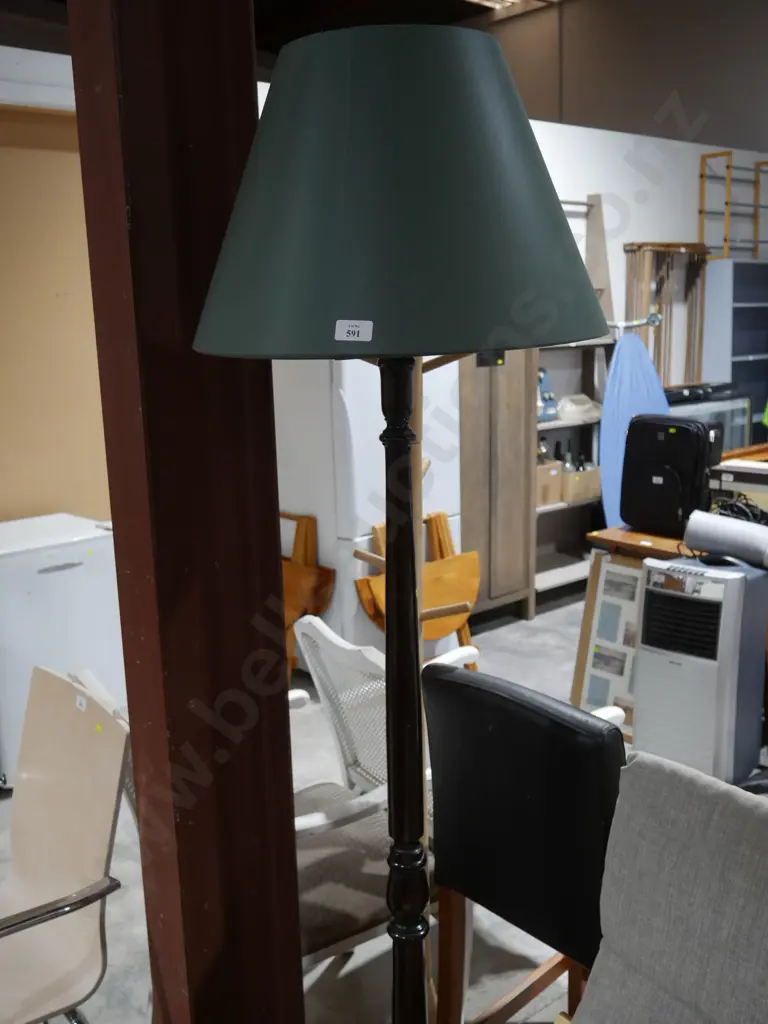 Standard lamp Image 1++