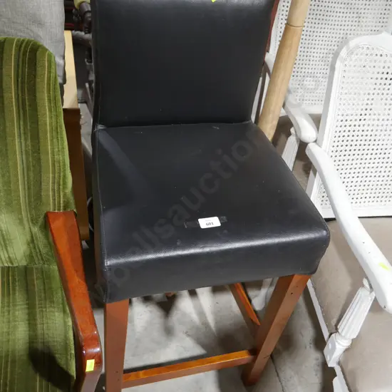 Bar stool