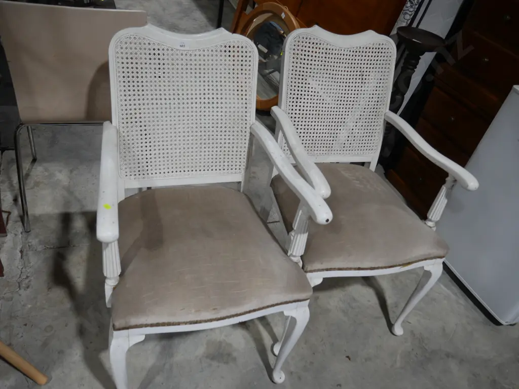 Two white armchairs Image 1++