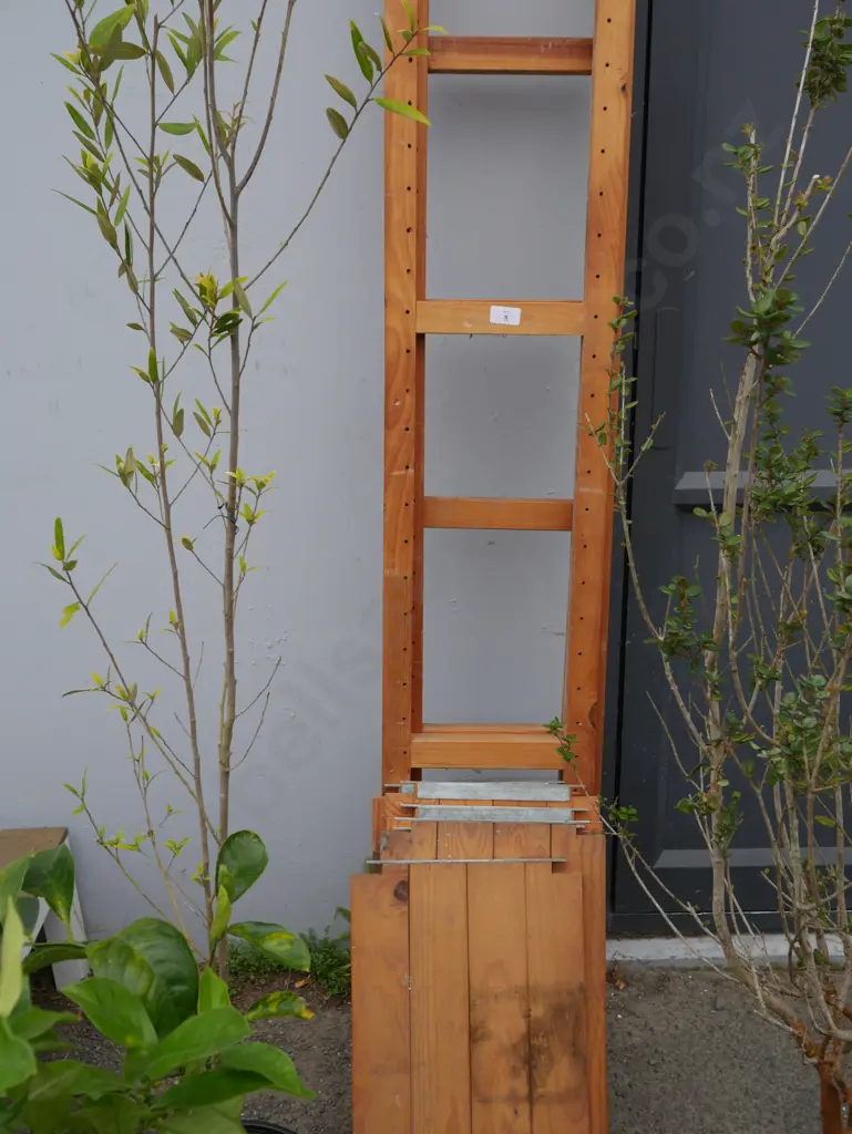 Shelf unit Image 1++