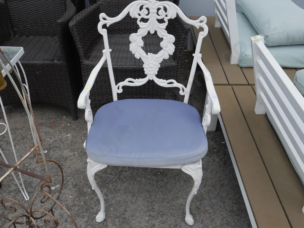 Wrought iron chair Image 1++