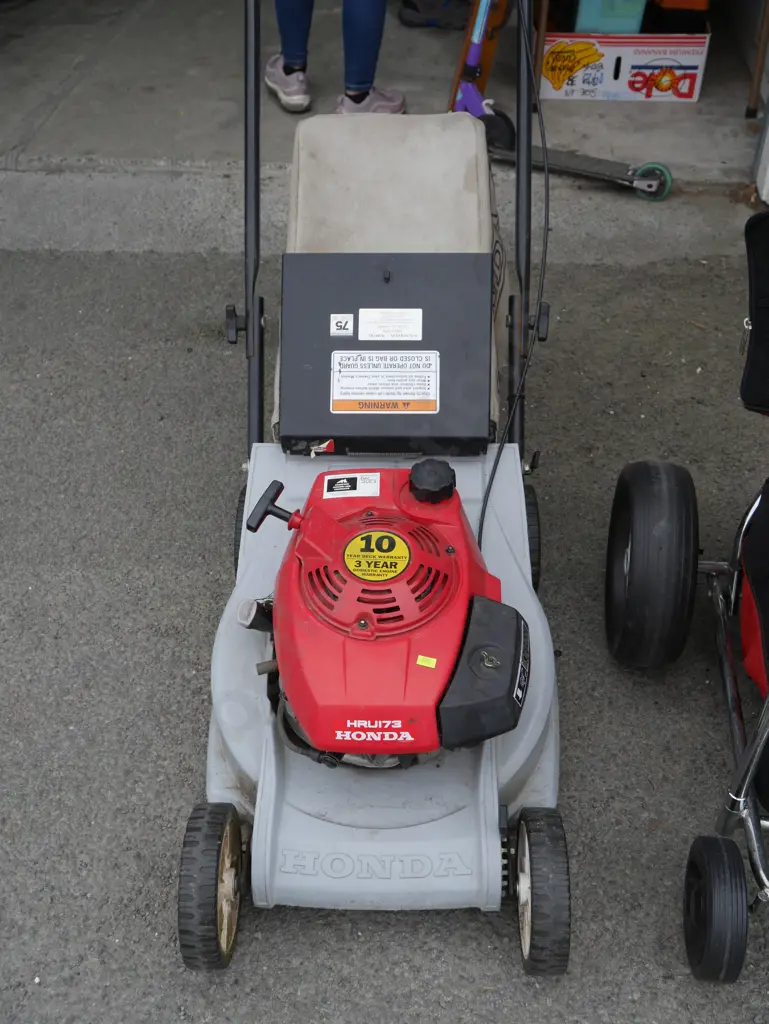 Honda lawnmower Image 1++