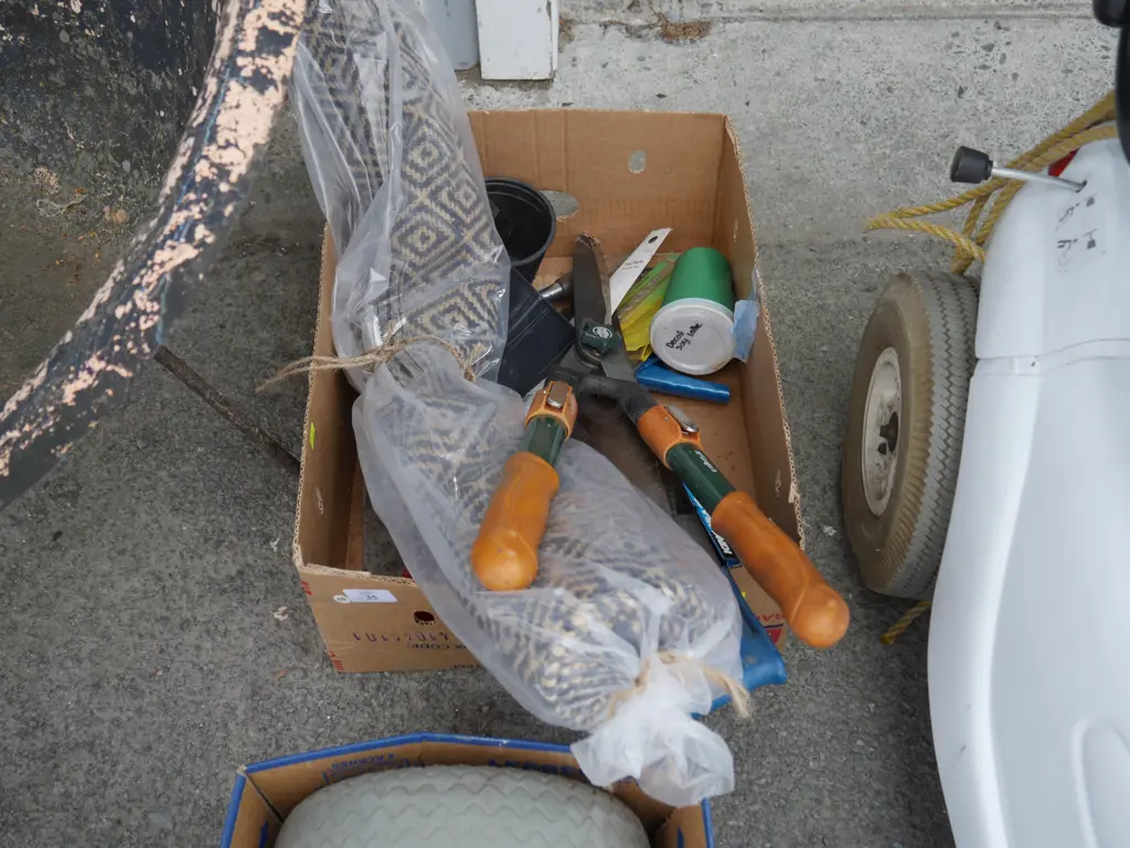 Hedge clippers etc Image 1++