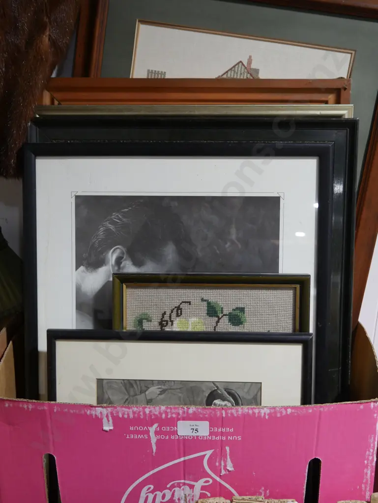 Assorted art Image 1++