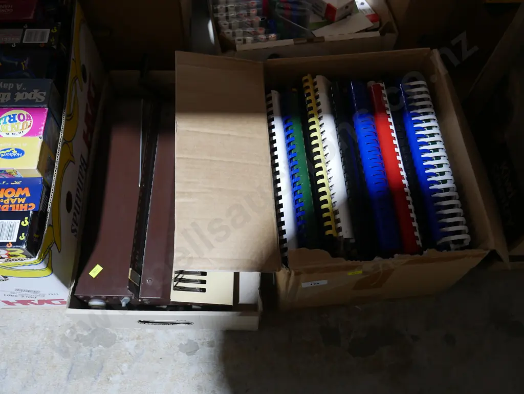 Box of binders Image 1++