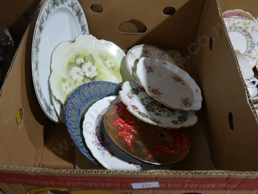 Assorted plates Image 1++