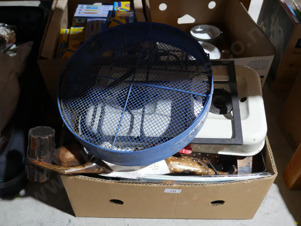Box of sundries Image 1++