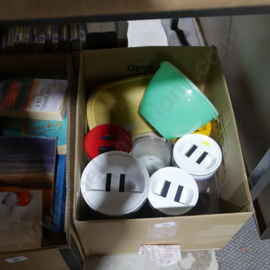 Storage containers