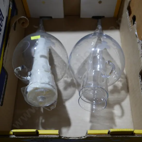 2 wine dispensers
