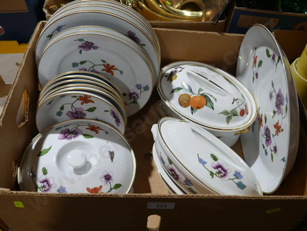 Royal Worcester dinnerware Image 1++