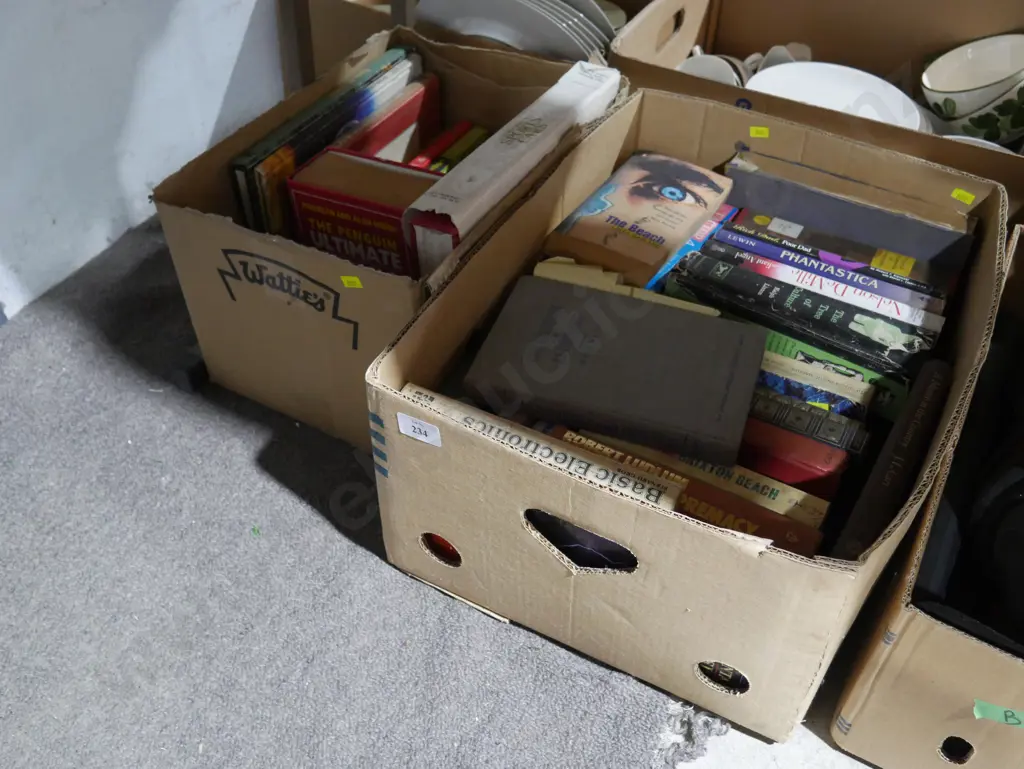 2 boxes books Image 1++
