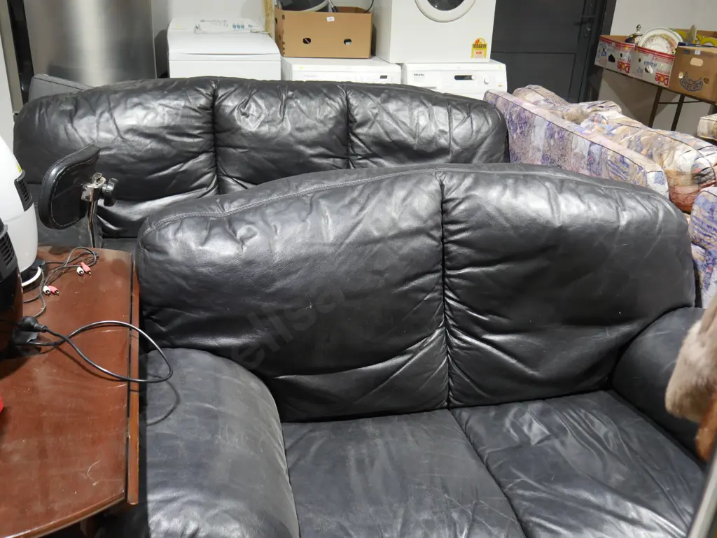 2 and 3 seater leather settees Image 1++