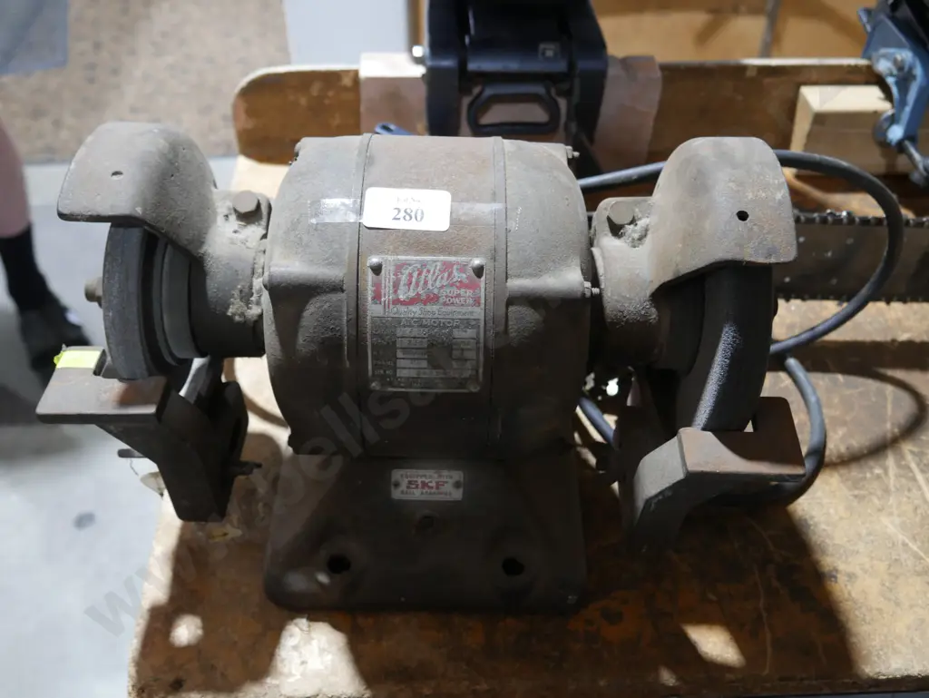 Bench grinder Image 1++