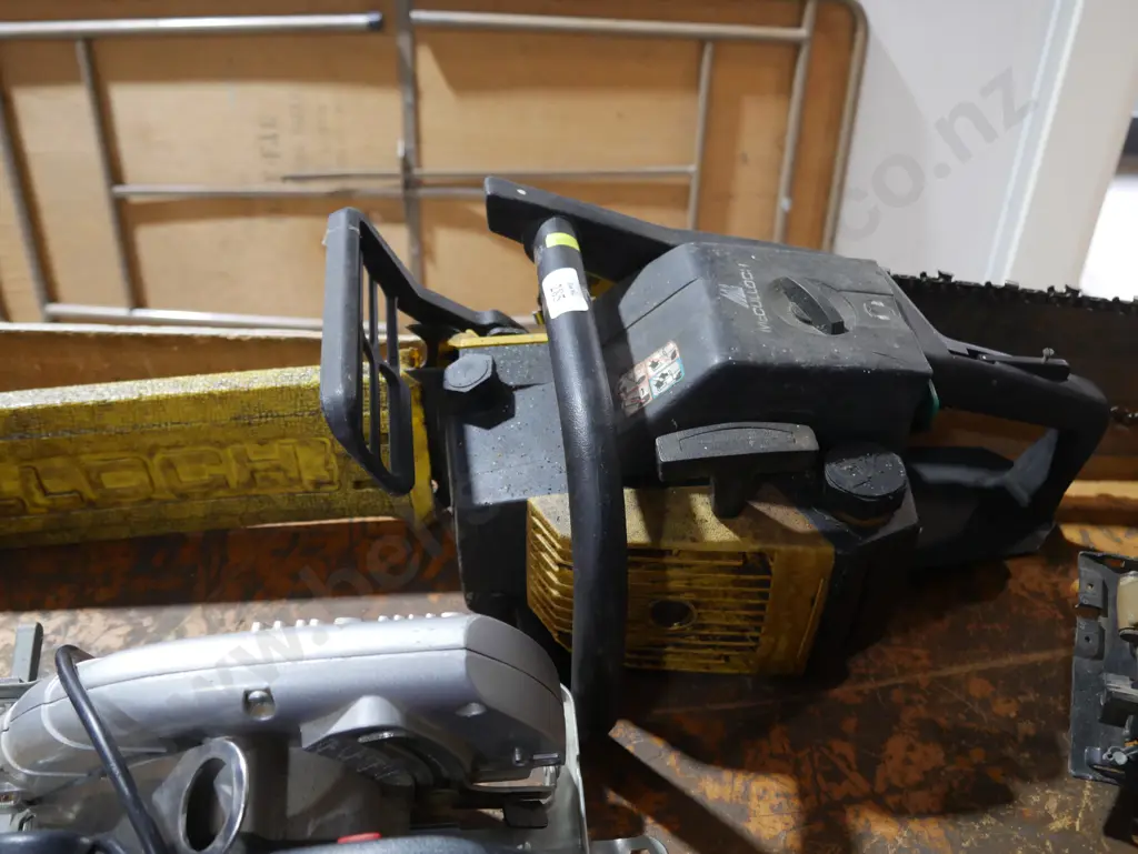 McCulloch chainsaw Image 1++