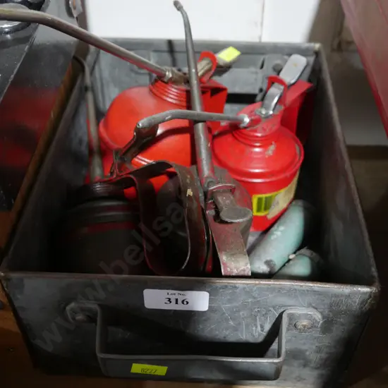 Oil cans