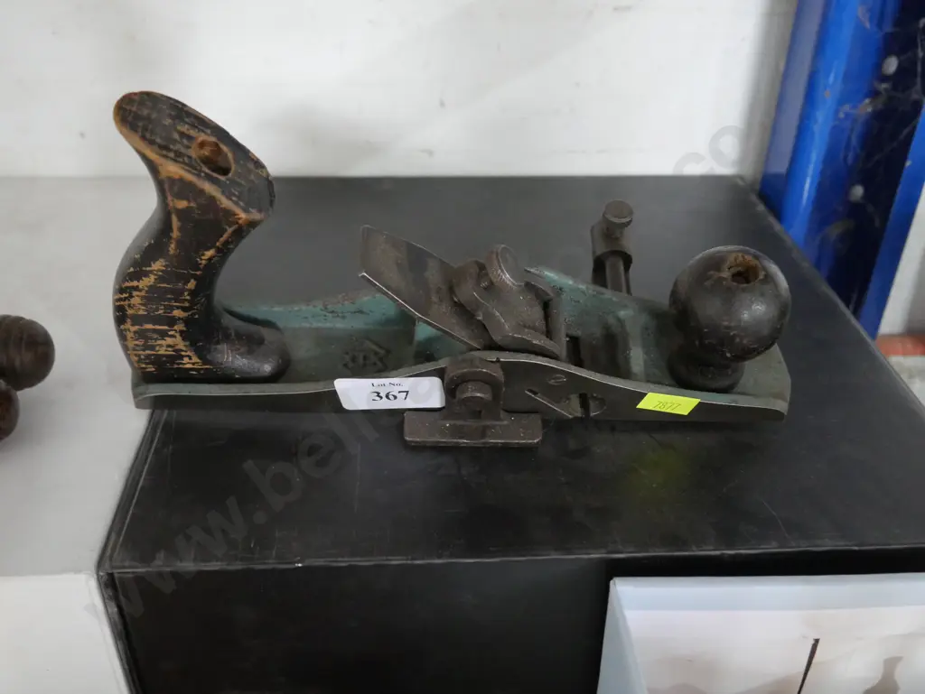 Vintage wood plane Image 1++