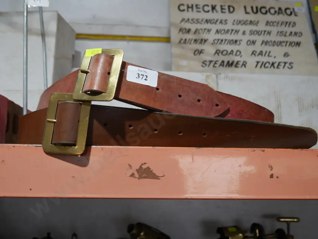 2 leather belts Image 1++