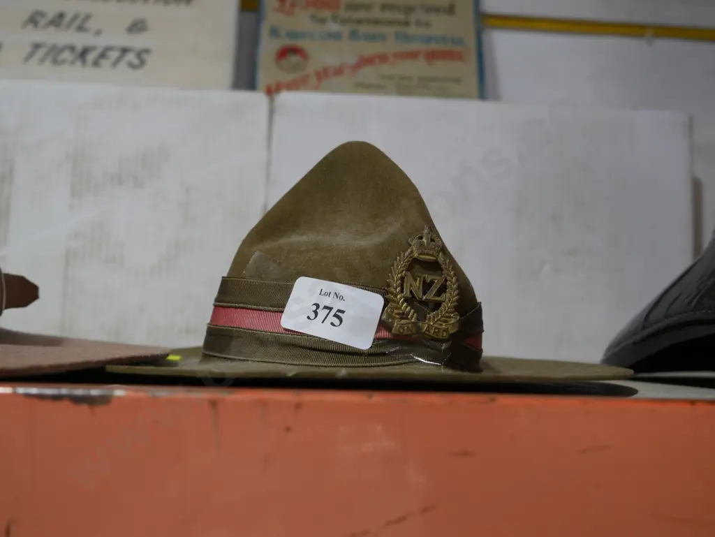 Small hat Image 1++