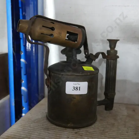 Blow torch