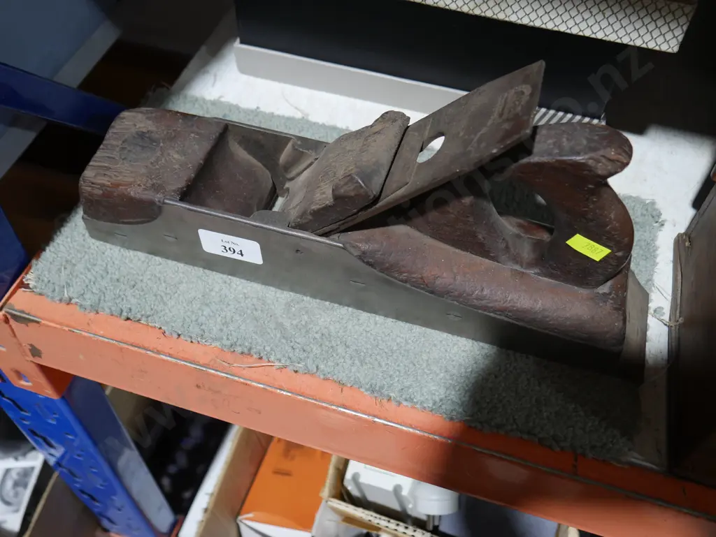 Vintage wood plane Image 1++