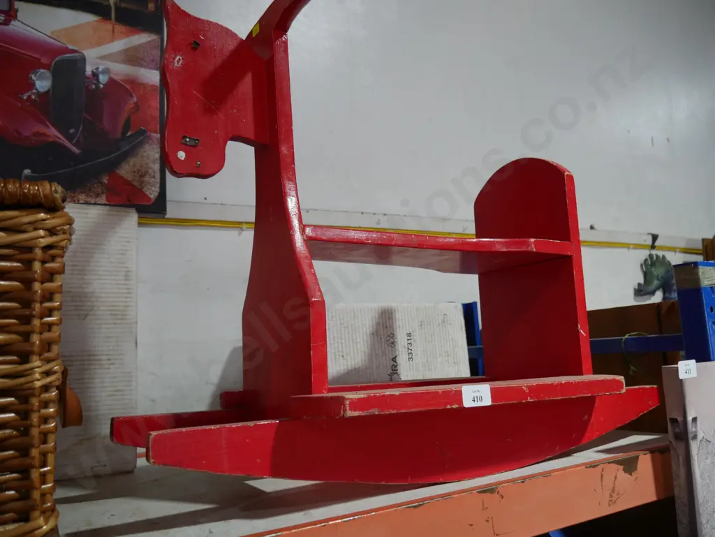 Rocking horse Image 1++
