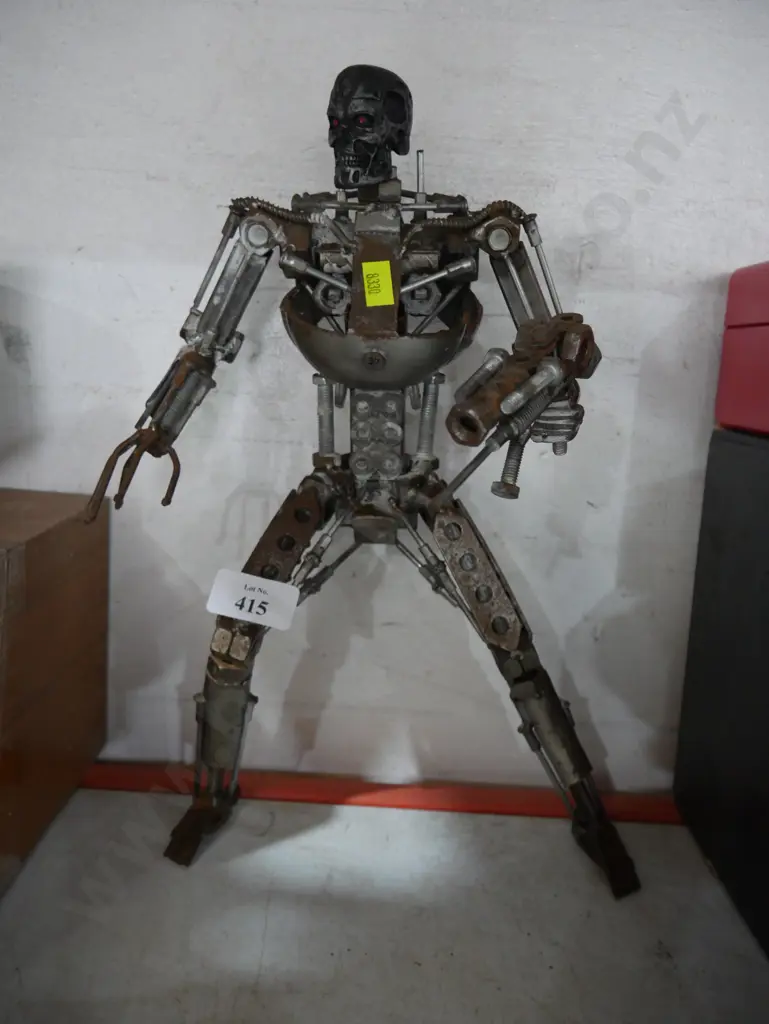 Terminator figurine Image 1++