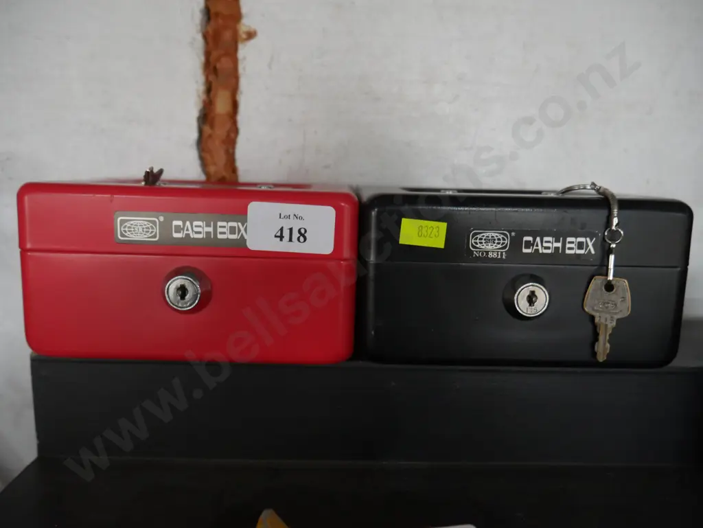 2 cash boxes Image 1++