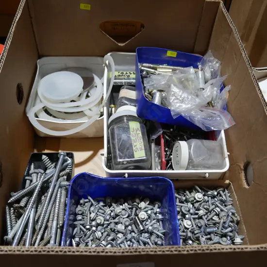 Screws Dyna bolts rivots