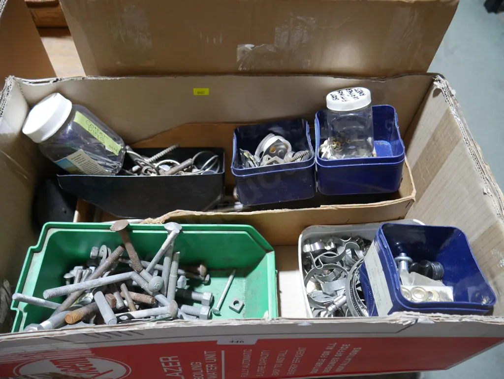 Garage sundries Image 1++