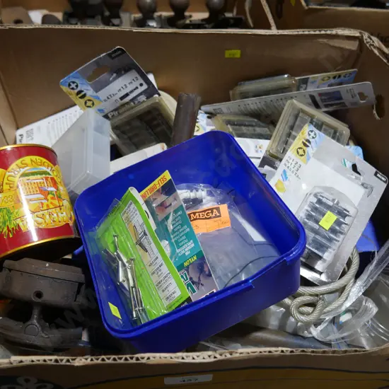 Workshop sundries