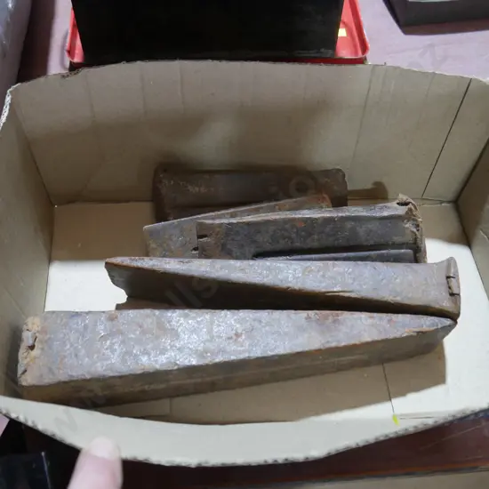 Metal wedges