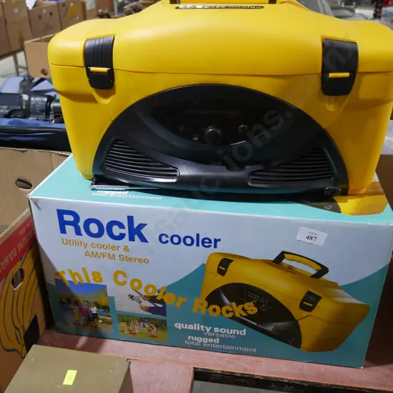 Radio chilly bin