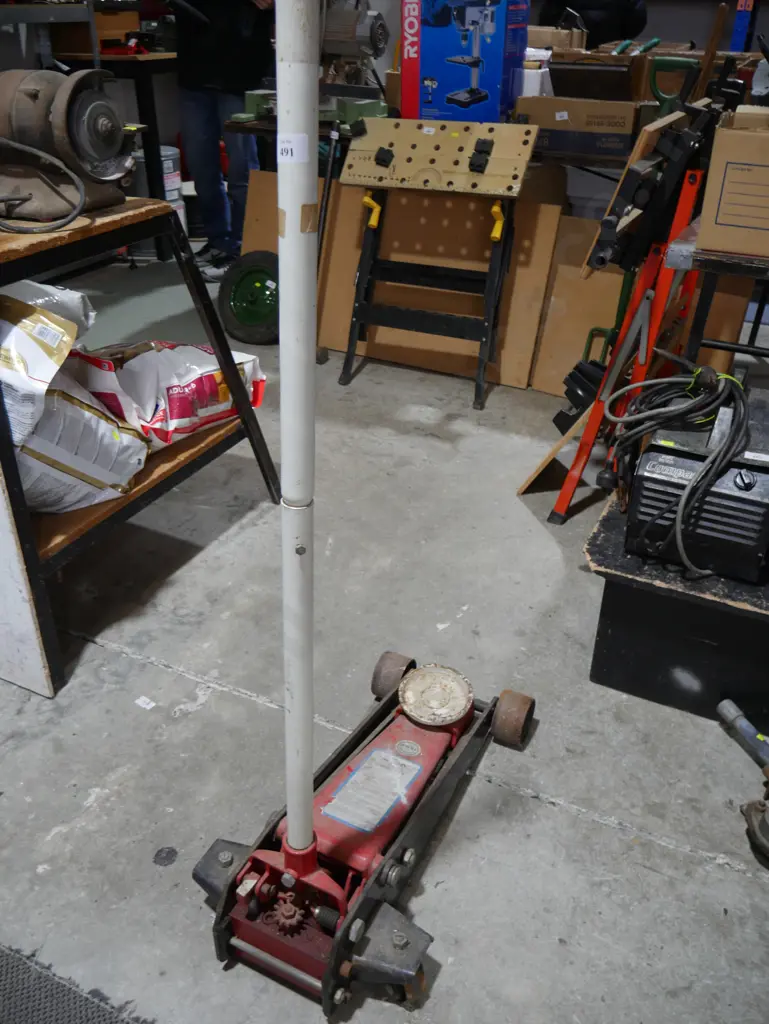 Trolley jack Image 1++