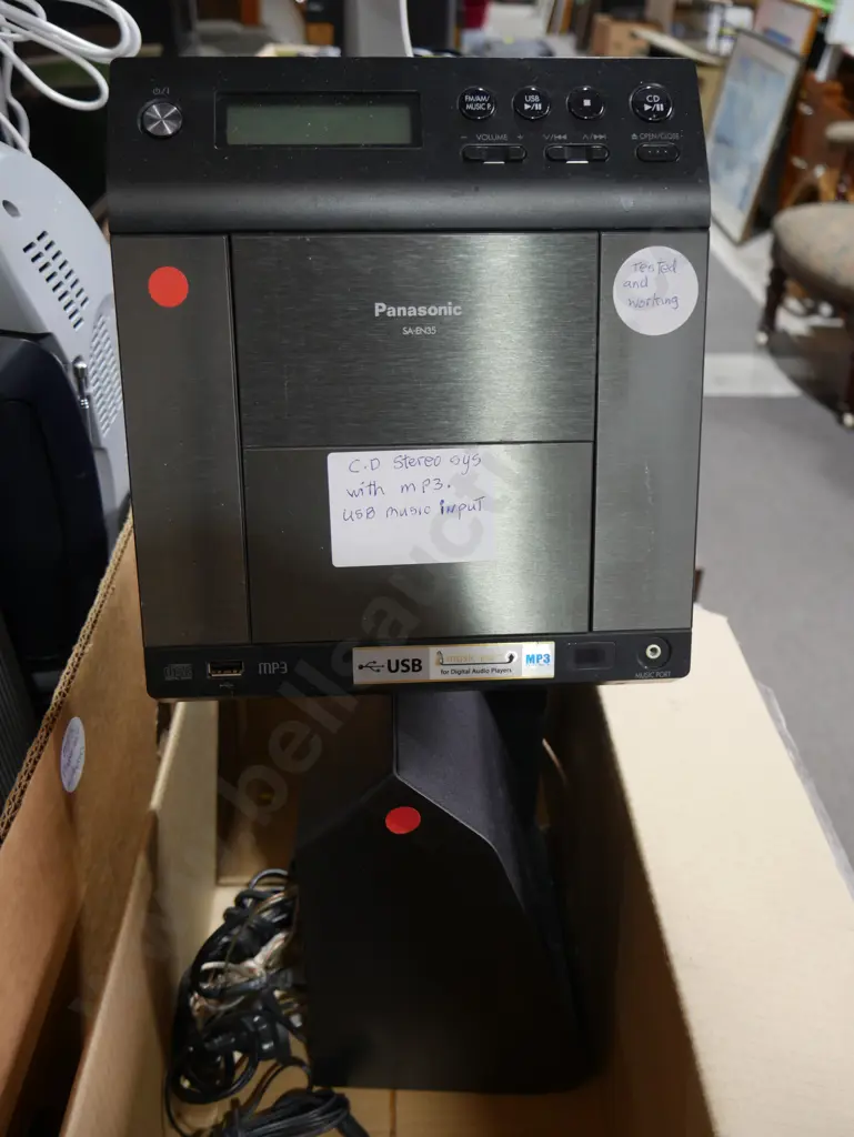 Panasonic CD  stereo system Image 1++