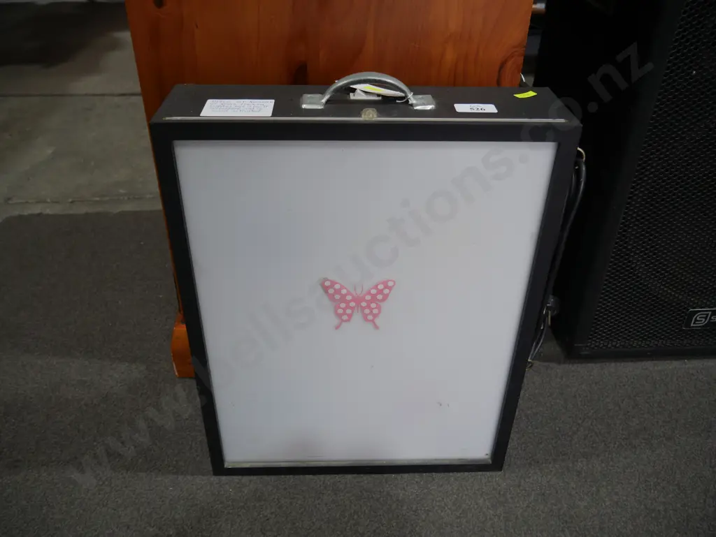 Light box Image 1++