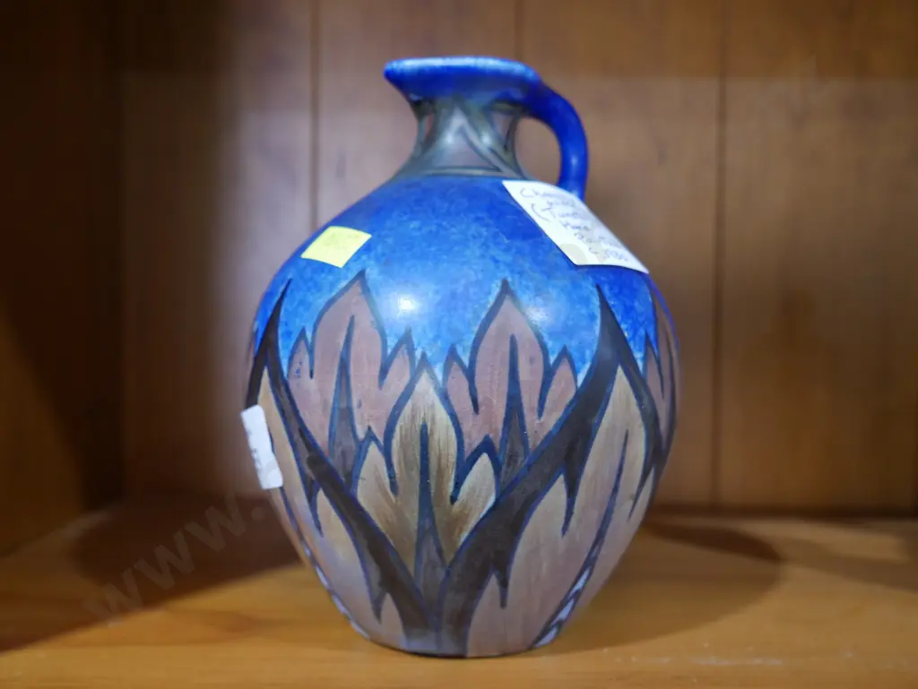Chameleon ware vase Image 1++