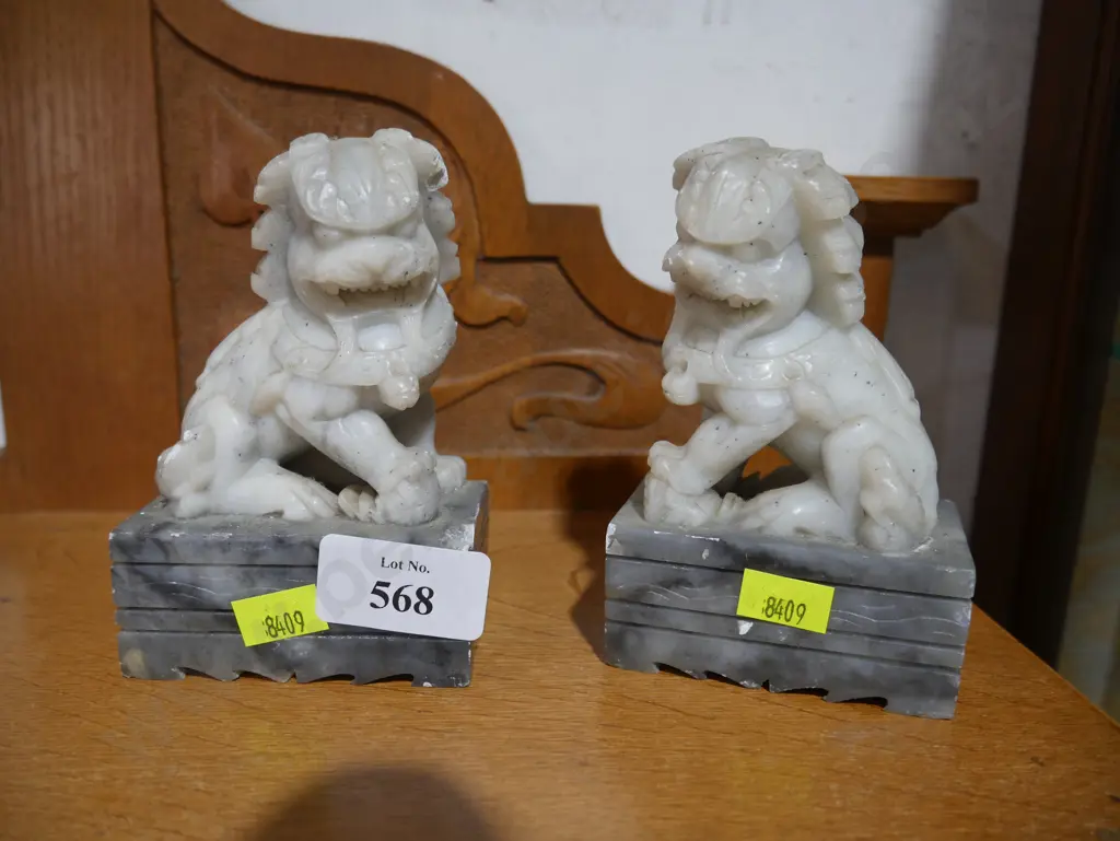 Oriental book ends Image 1++
