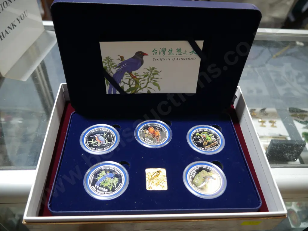 Birds of Taiwan coins Image 1++