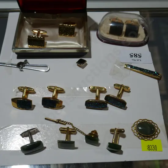 Cufflinks