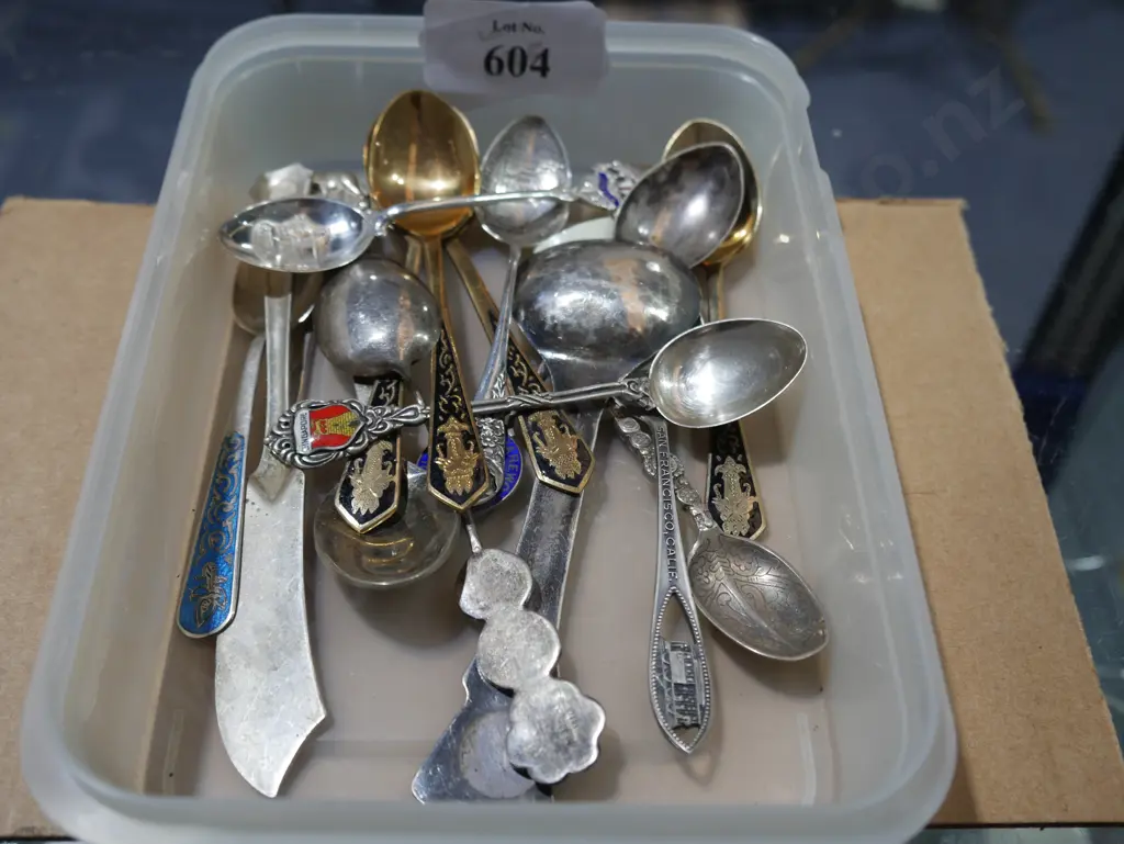 S/Silver teaspoons etc Image 1++