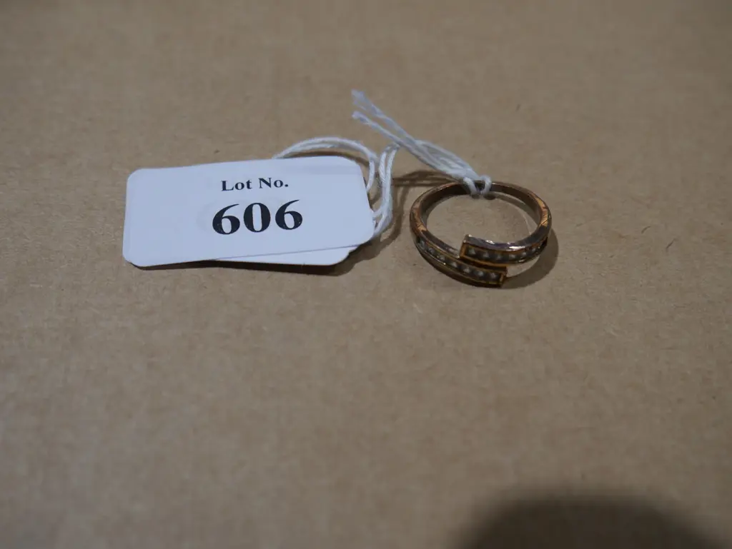 Gold ring Image 1++