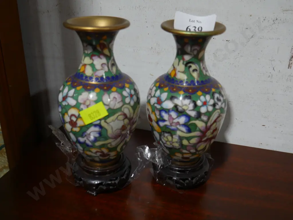 2 cloisonne vases Image 1++
