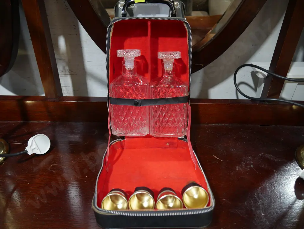 Travel bar set Image 1++