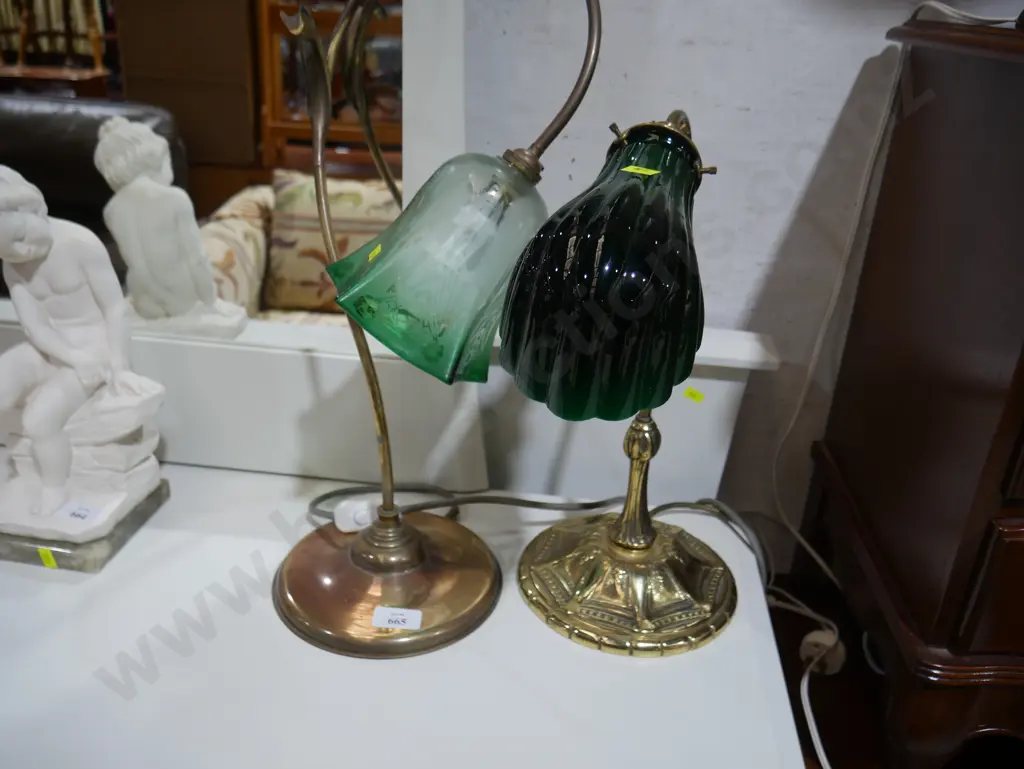 2 lamps Image 1++