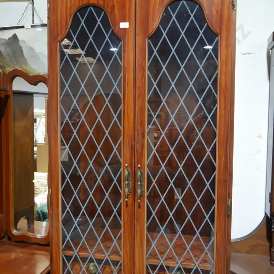 Display cabinet