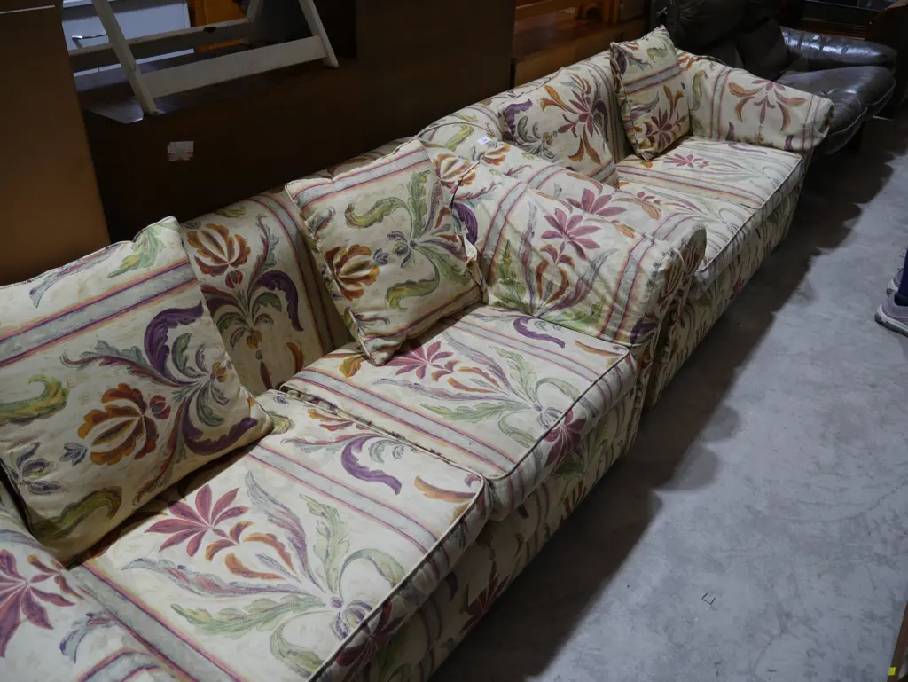 2 X 2 seater settees Image 1++