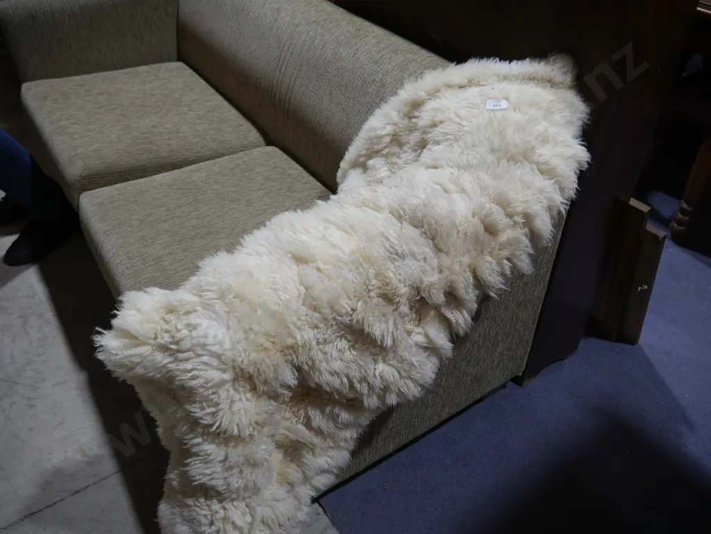 Sheepskin rug Image 1++