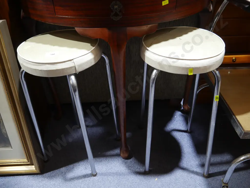 2 chrome stools Image 1++