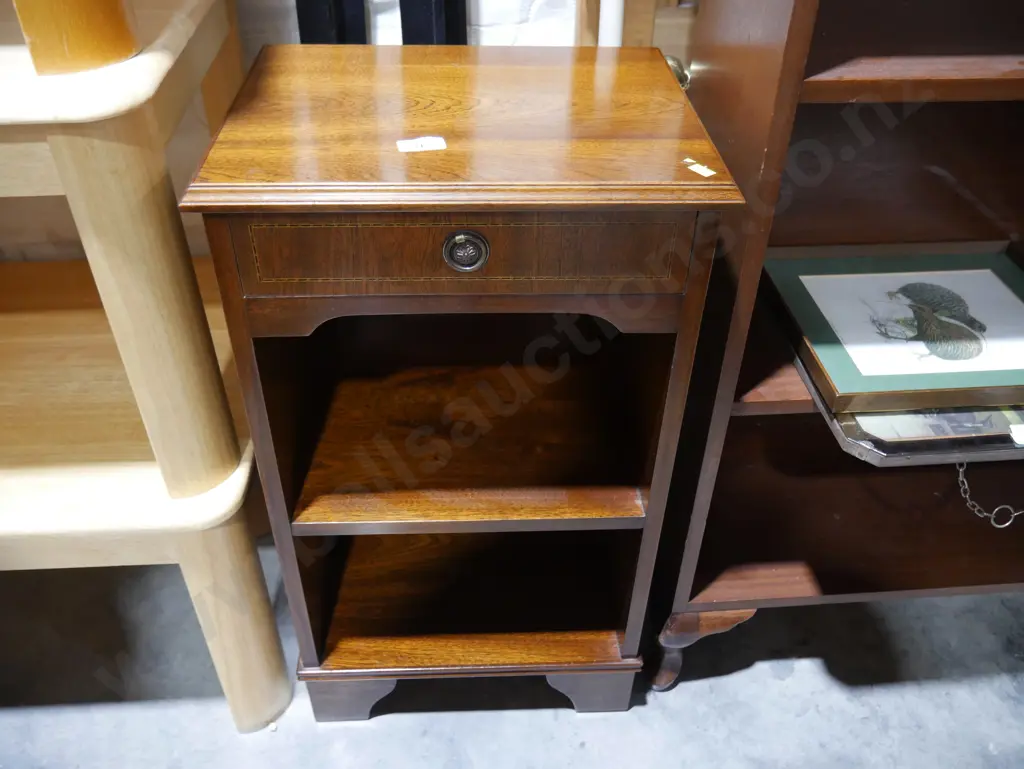 Bedside cabinet Image 1++